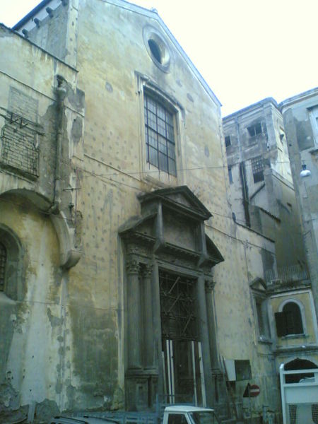 facciata chiesa santa maria delle grazie maggiore a Caponapoli